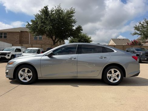Used 2024 Chevrolet Malibu LS FWD image 3