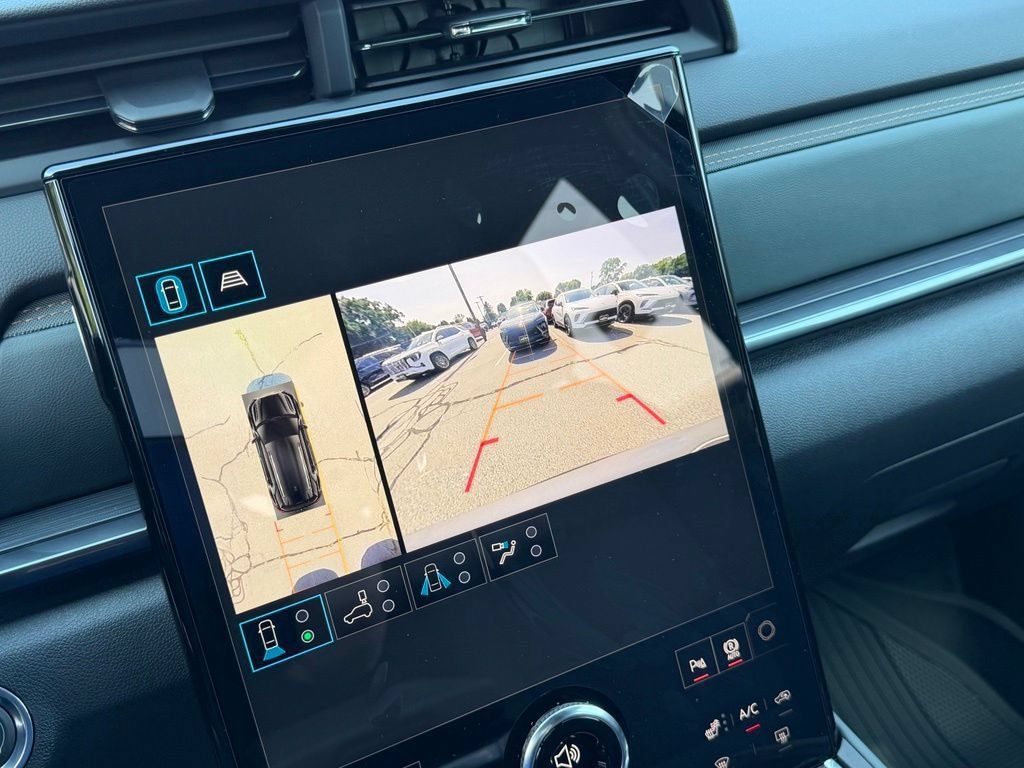 New 2027 GMC Terrain AT4 w/ Technology Package II AWD/4WD image 20