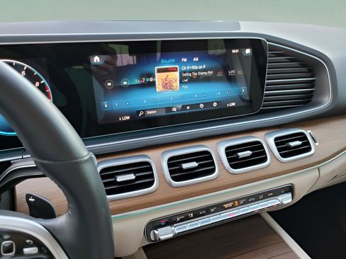 Used 2022 Mercedes-Benz GLE 350 w/ Premium Package image 19