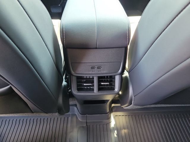 New 2027 GMC Terrain Elevation w/ Elevation Premium Package AWD/4WD image 11