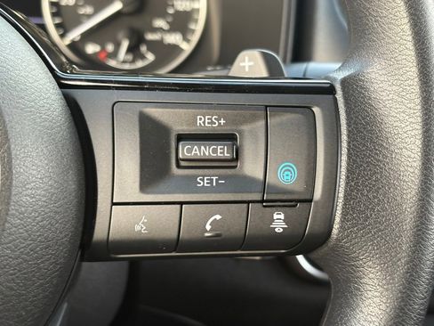 Certified 2023 Nissan Rogue SV image 22