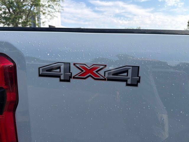 Used 2025 Ford F250 Lariat AWD/4WD image 15