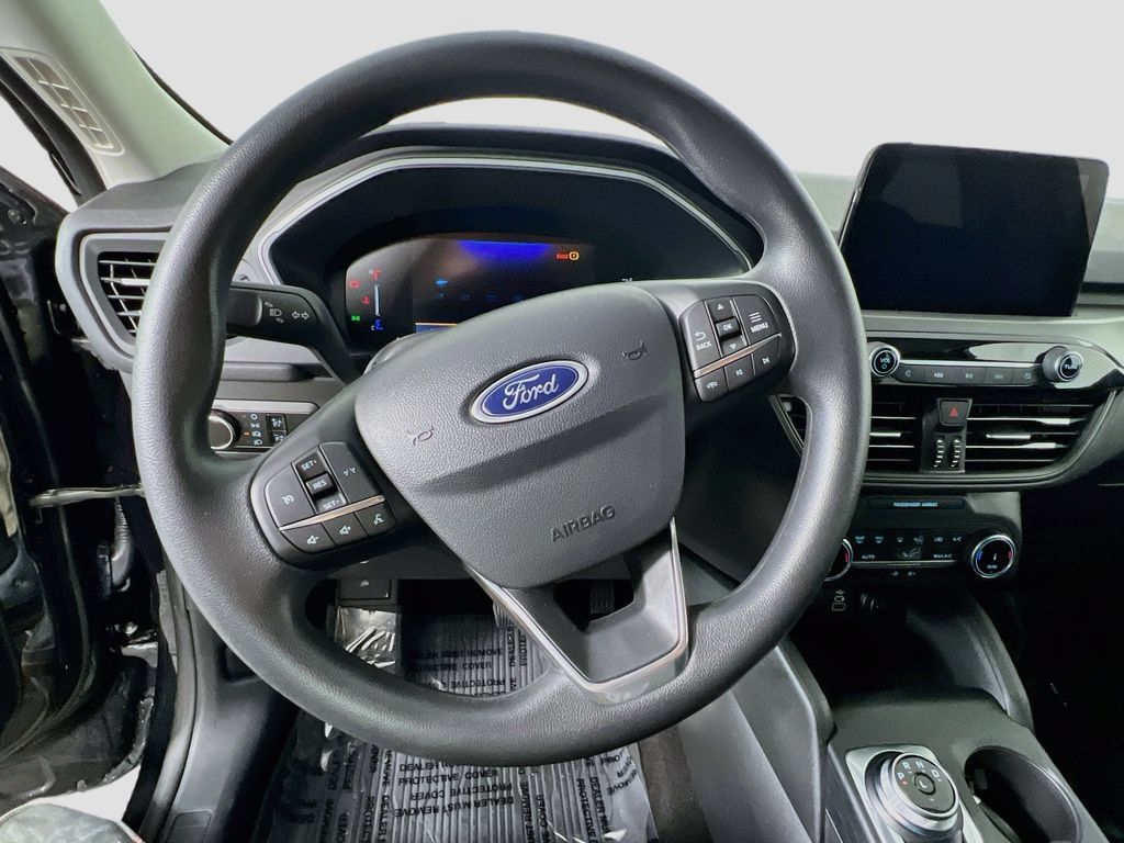 Used 2025 Ford Escape Active AWD/4WD image 10