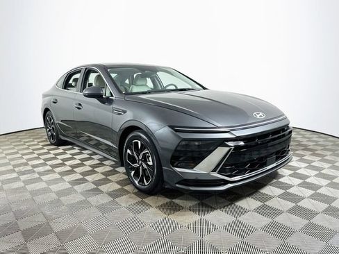 Used 2024 Hyundai Sonata SEL FWD image 1