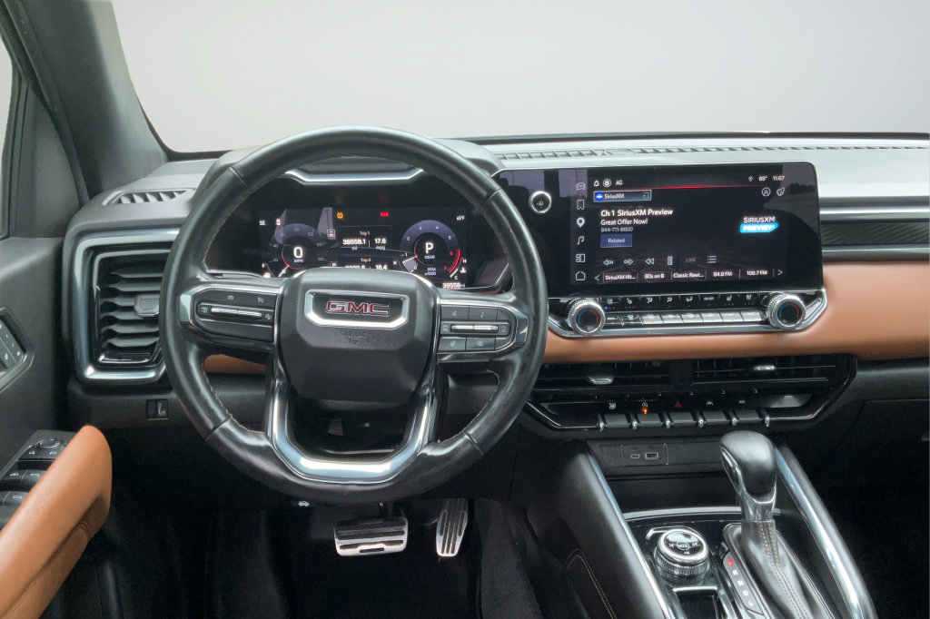 Used 2024 GMC Canyon AT4 w/ AT4 Premium Package AWD/4WD image 12