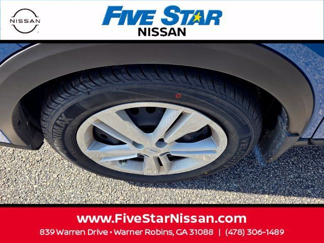 Used 2024 Nissan Kicks S FWD image 17