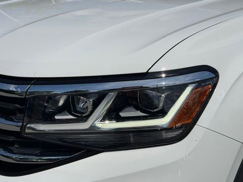 Certified 2023 Volkswagen Atlas SE w/ Black Wheel Package AWD/4WD image 9
