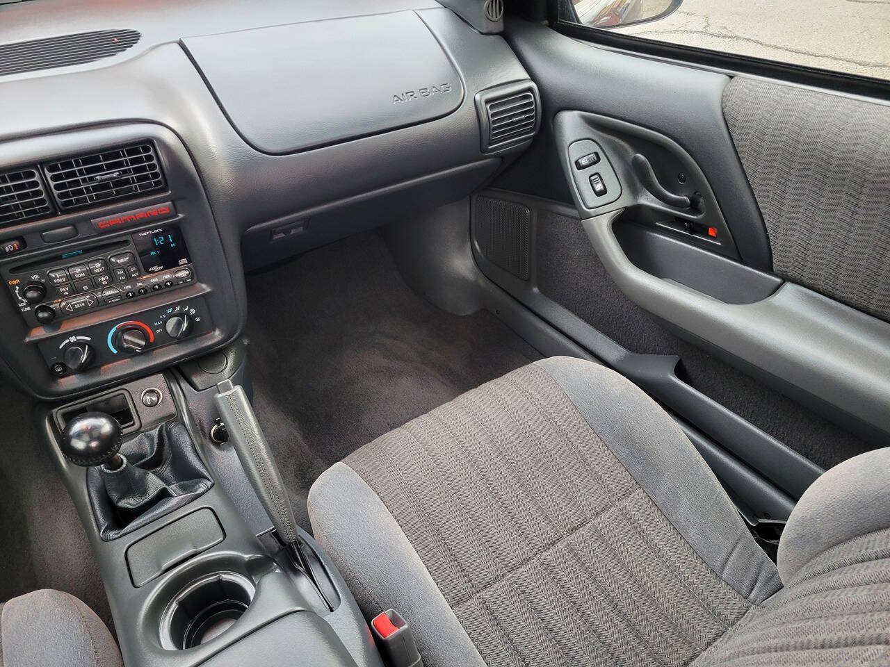 Used 1998 Chevrolet Camaro LT RWD image 23
