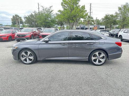 Used 2020 Honda Accord Touring image 3
