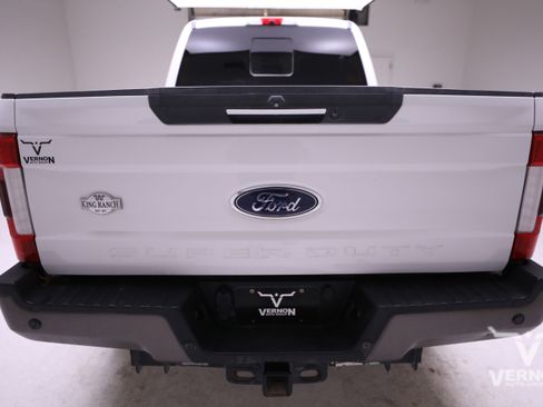 Used 2019 Ford F350 King Ranch w/ King Ranch Ultimate Package image 4