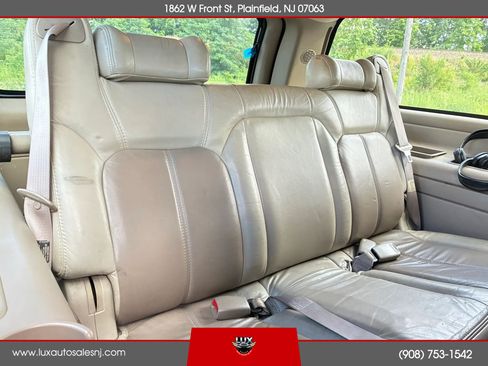 Used 2002 GMC Yukon XL Denali AWD/4WD image 19