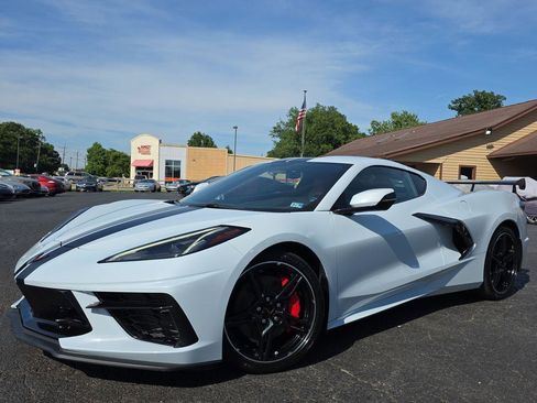 Used 2023 Chevrolet Corvette Stingray Coupe w/ Z51 Performance Package RWD image 1