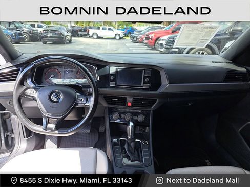 Used 2019 Volkswagen Jetta R-Line image 13