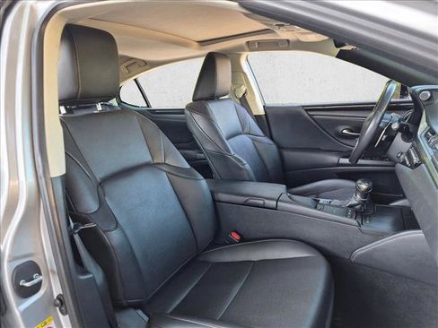 Used 2019 Lexus ES 350 w/ Accessory Package 2 FWD image 18