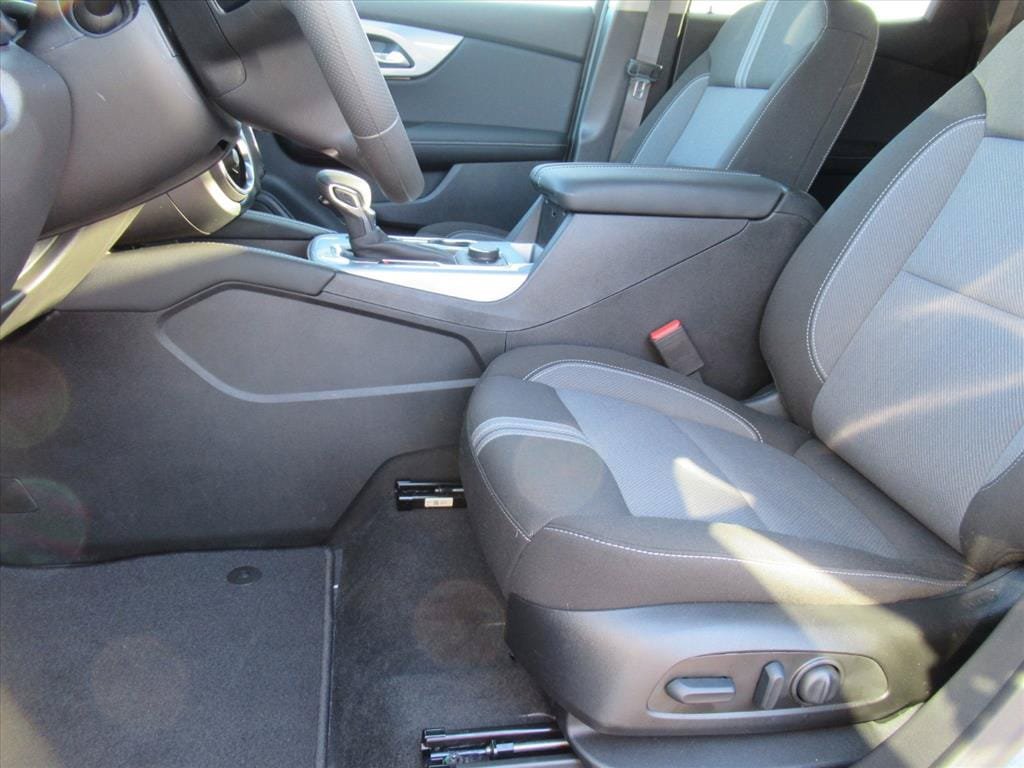 New 2025 Chevrolet Blazer LT FWD image 14