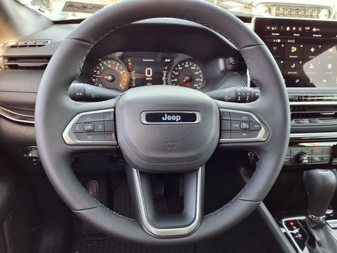 New 2026 Jeep Compass Latitude AWD/4WD image 10