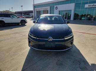 Used 2025 Volkswagen Jetta SE FWD video 2