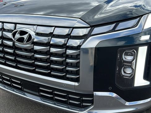 Used 2024 Hyundai Palisade Calligraphy image 9