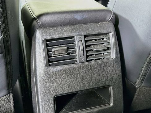 Used 2025 Mitsubishi Outlander SE FWD image 28