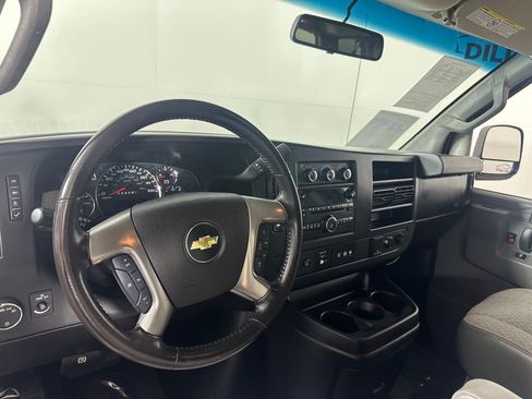 Used 2017 Chevrolet Express 2500 LS RWD image 16