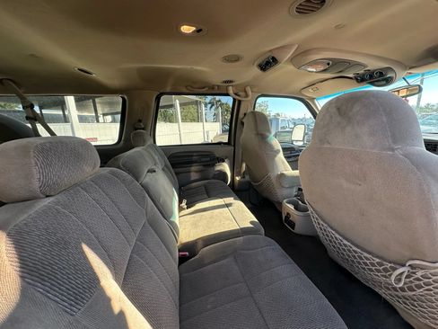Used 2000 Ford Excursion XLT AWD/4WD image 11