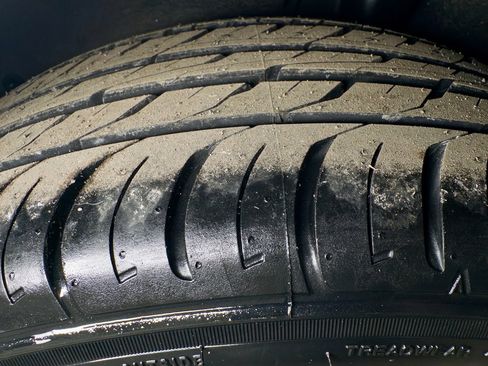 Used 2021 Nissan Leaf SV w/ SV Technology Package image 36