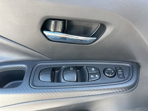 New 2025 Nissan Versa SV w/ Trunk Package image 12