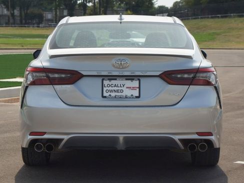 Used 2023 Toyota Camry XSE image 3