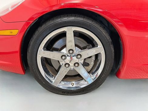 Used 2007 Chevrolet Corvette Coupe w/ Preferred Equipment Group RWD image 30