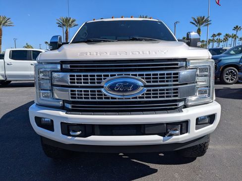 Used 2017 Ford F250 Platinum w/ Platinum Ultimate Package image 9