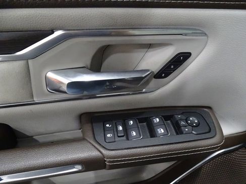 Used 2025 RAM 1500 Laramie image 17