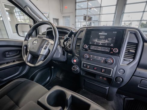 Used 2022 Nissan Titan S w/ S Utility Package image 18