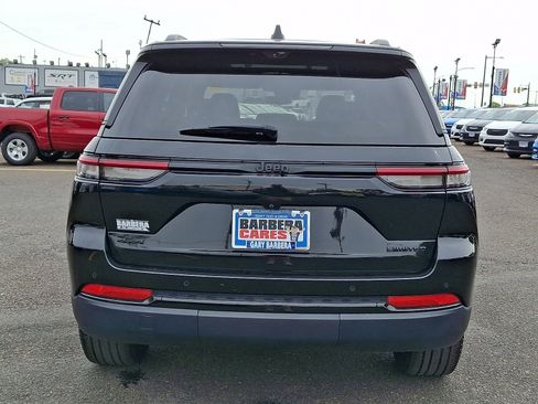 Used 2024 Jeep Grand Cherokee Limited w/ Luxury Tech Group II AWD/4WD image 5
