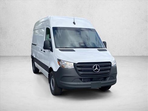 Used 2025 Mercedes-Benz Sprinter 2500 image 22