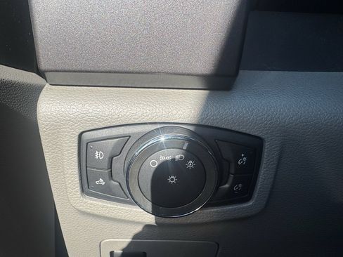 Used 2016 Ford F150 XLT image 13