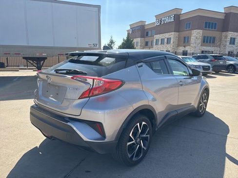 Used 2019 Toyota C-HR Limited image 5