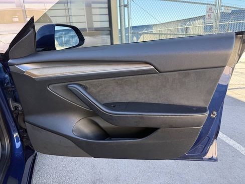 Used 2023 Tesla Model 3 Standard Range RWD image 27