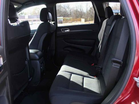 Used 2015 Jeep Grand Cherokee Laredo w/ Quick Order Package 23E image 26