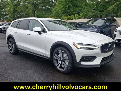 New 2026 Volvo V60 B5 Cross Country Plus w/ Protection Package Premier