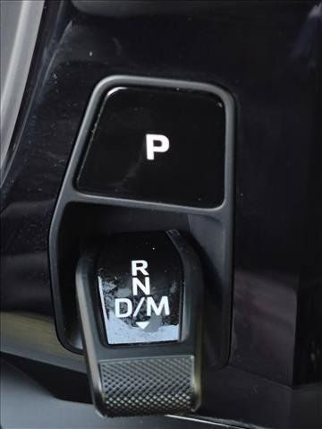 Used 2025 Porsche Cayenne AWD/4WD image 12