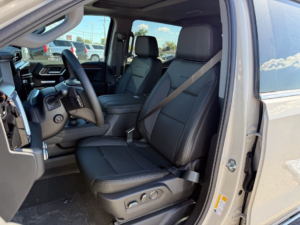 New 2026 GMC Sierra 1500 Denali w/ Technology Package AWD/4WD image 16