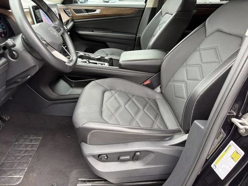 Used 2024 Volkswagen Atlas SE AWD/4WD image 28