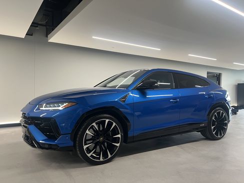 Used 2023 Lamborghini Urus S AWD/4WD image 2