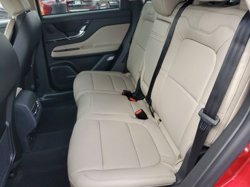 New 2026 Lincoln Corsair Reserve image 28