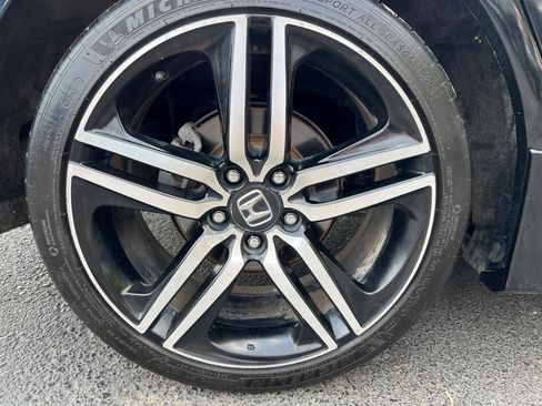 Used 2017 Honda Accord Sport Special Edition image 13