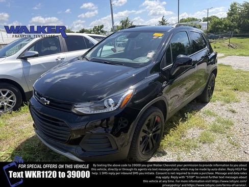 Used 2022 Chevrolet Trax LT w/ Redline Edition AWD/4WD image 1