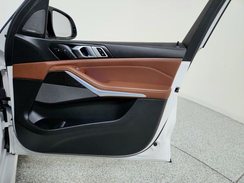 Used 2024 BMW X7 M60i w/ Executive Package image 24