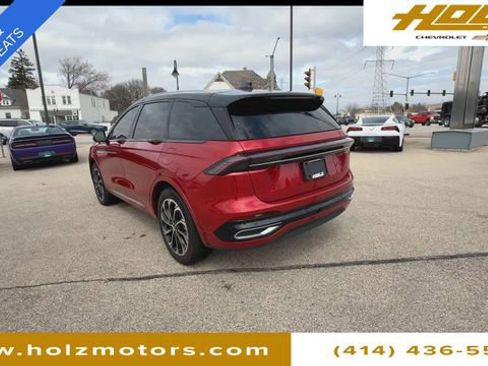 Used 2024 Lincoln Nautilus Reserve AWD/4WD image 6