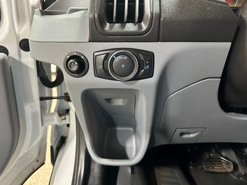 Used 2019 Ford Transit 150 XL image 42
