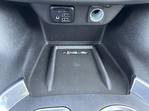 Used 2023 Chevrolet Traverse Premier image 25